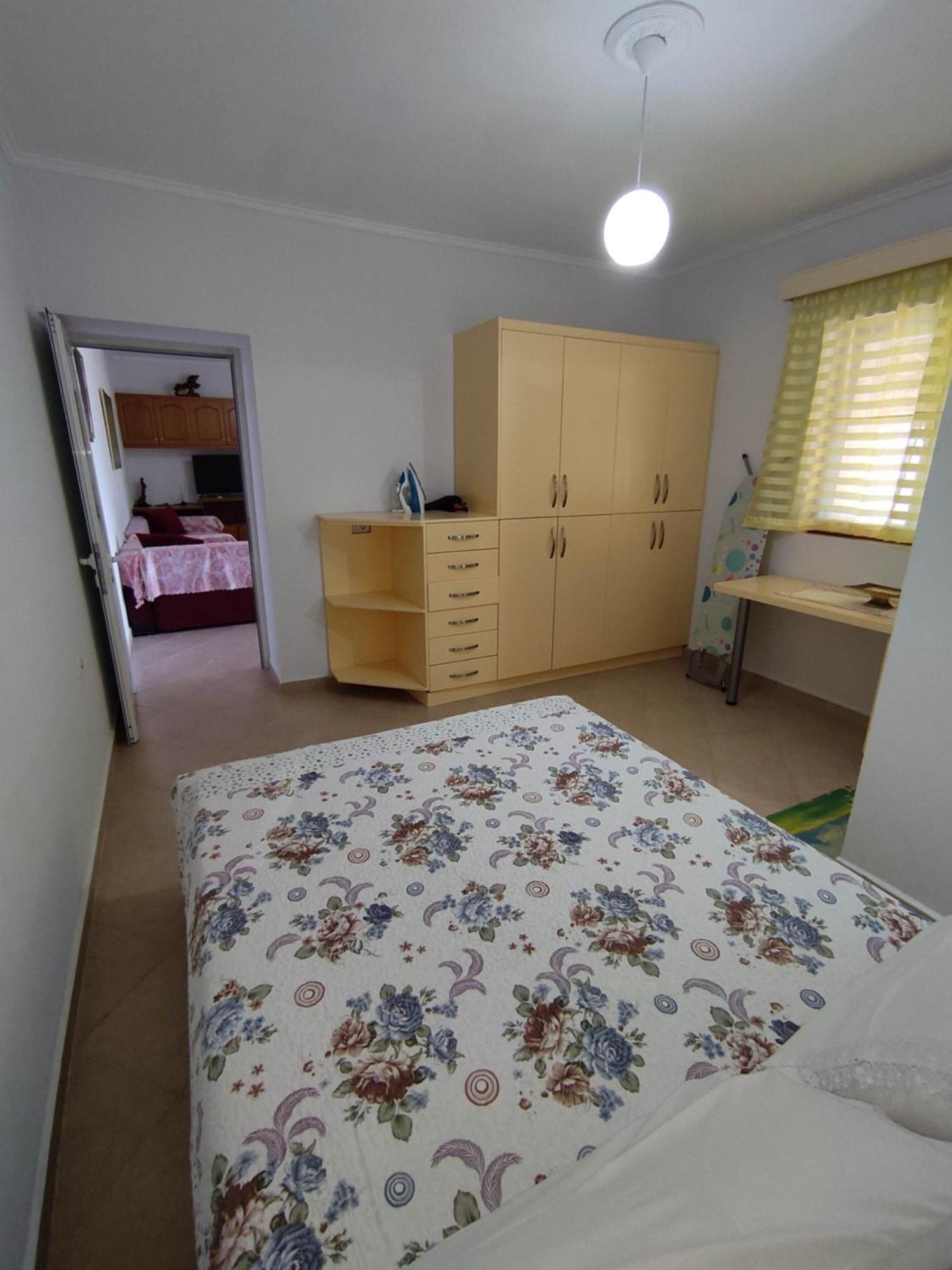 Aris Apartment Sarandë Eksteriør bilde