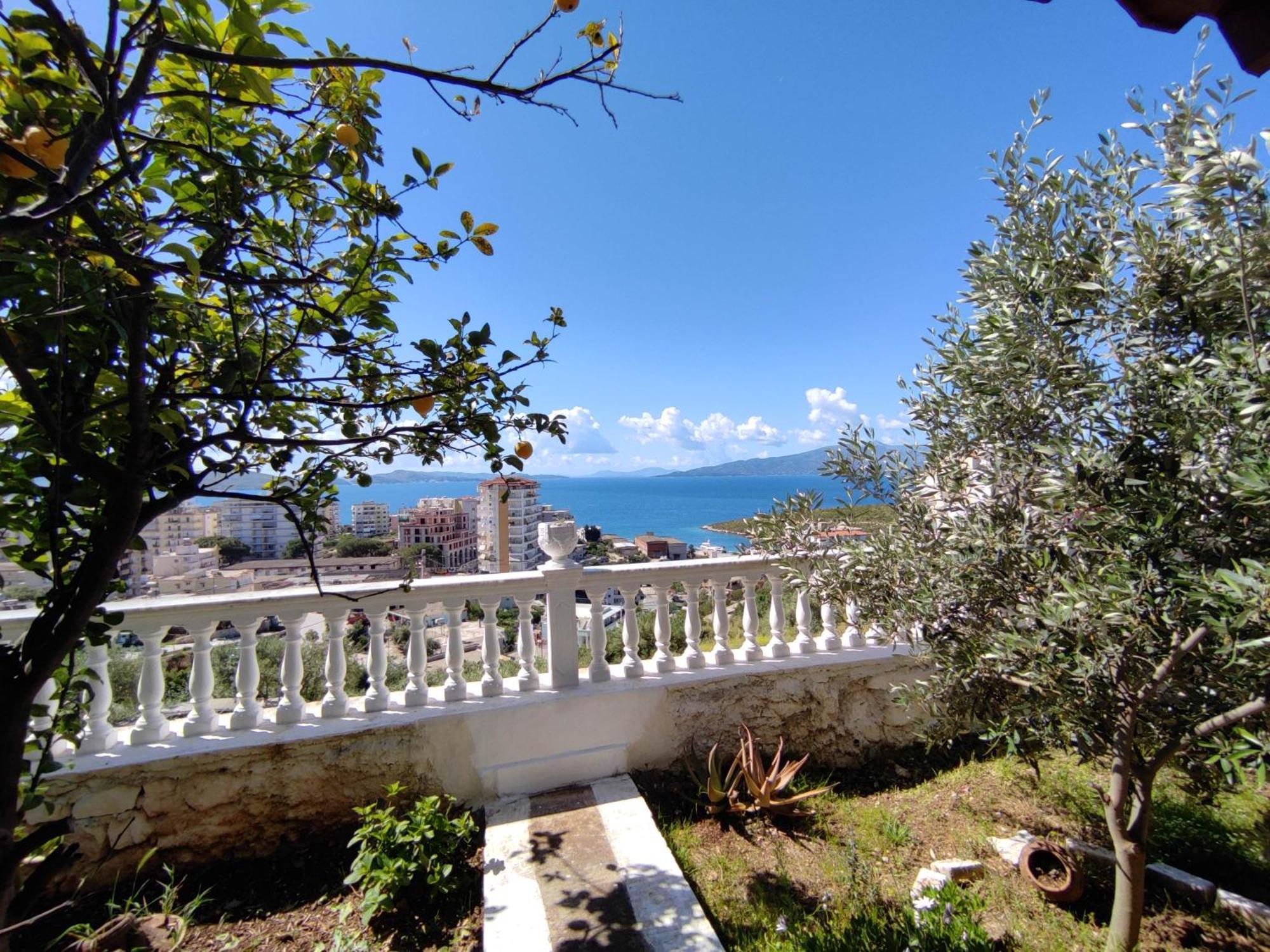 Aris Apartment Sarandë Eksteriør bilde