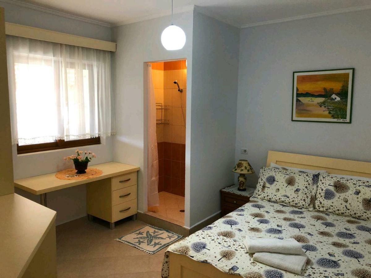 Aris Apartment Sarandë Eksteriør bilde